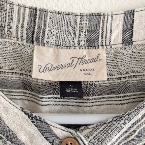 NWOT Universal Thread Cotton Sleeveless Button-Front Striped Romper Size Small - Picture 4 of 6